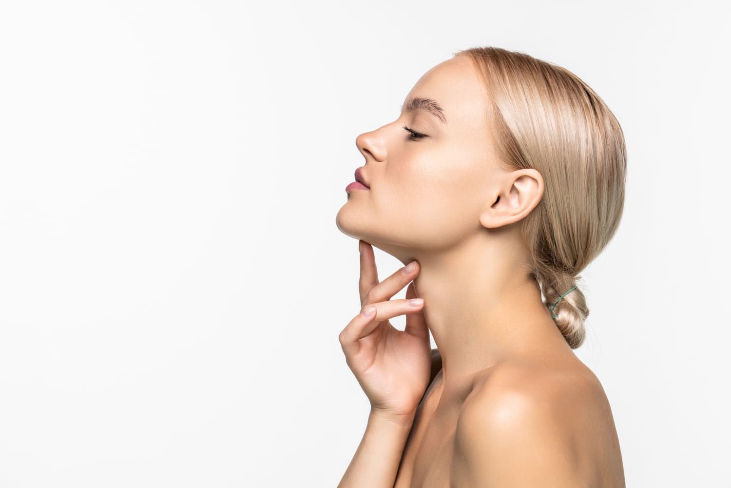 Minimal-Invasive Aesthetics: The Era of the Natural Look